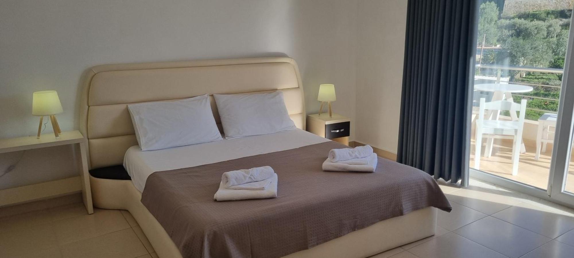 The Sunny Side Apartment Himare Exterior photo