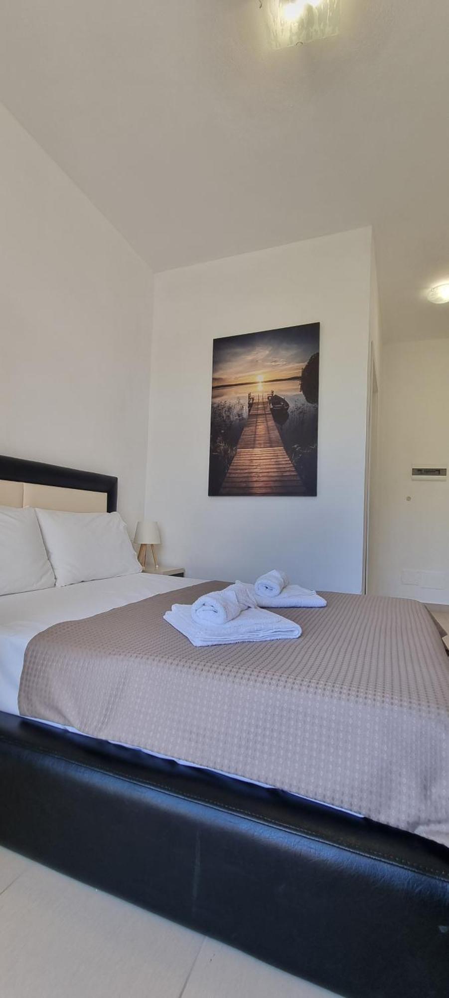 The Sunny Side Apartment Himare Exterior photo