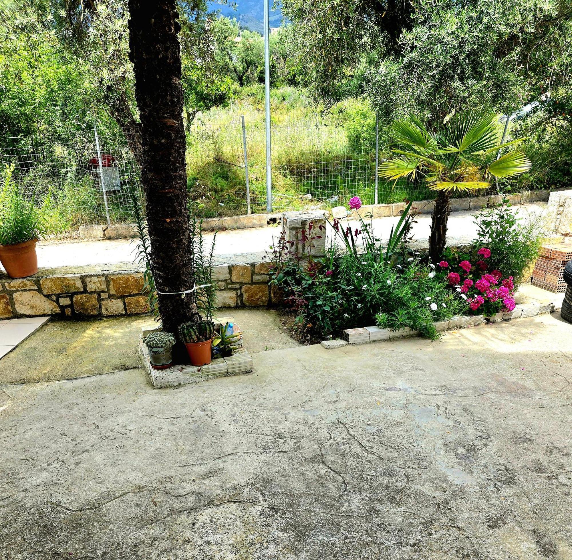 The Sunny Side Apartment Himare Exterior photo